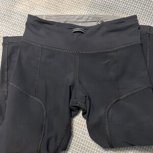 Lululemon Gray Cropped Leggings size 4